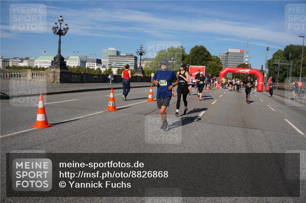 07.09.2025 - BARMER Alsterlauf Yannick Fuchs http://msf.ph/oto/8826868 07.09.2025 10:07:21 Laufen 11111111, 2057, 2911 meine-sportfotos.de