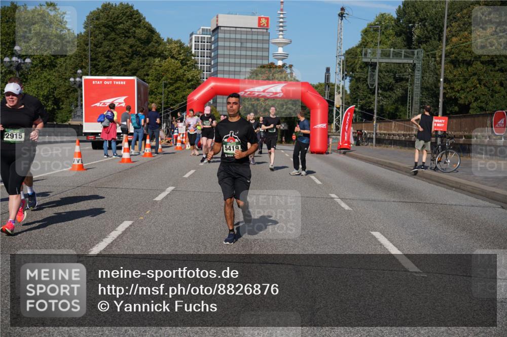 07.09.2025 - BARMER Alsterlauf Yannick Fuchs http://msf.ph/oto/8826876 07.09.2025 10:07:24 Laufen 2915, 28261, 5419 meine-sportfotos.de