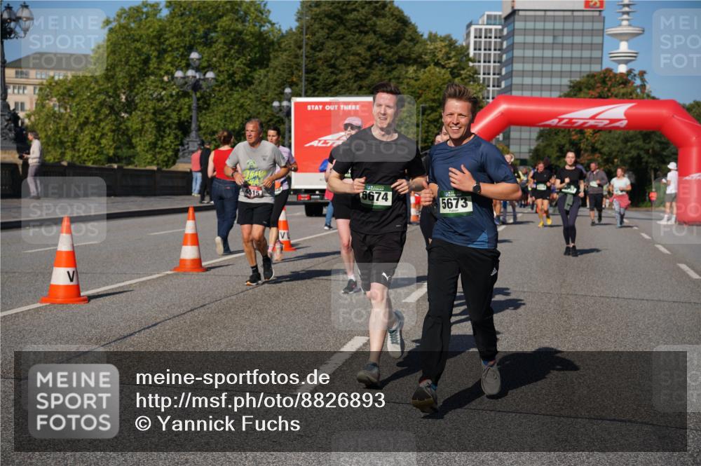 07.09.2025 - BARMER Alsterlauf Yannick Fuchs http://msf.ph/oto/8826893 07.09.2025 10:07:29 Laufen 59447, 4515, 5674, 5673 meine-sportfotos.de