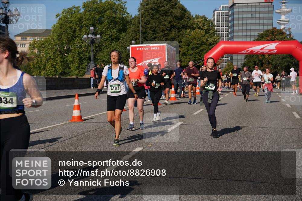 07.09.2025 - BARMER Alsterlauf Yannick Fuchs http://msf.ph/oto/8826908 07.09.2025 10:07:32 Laufen 934, 4193, 2293, 3791 meine-sportfotos.de
