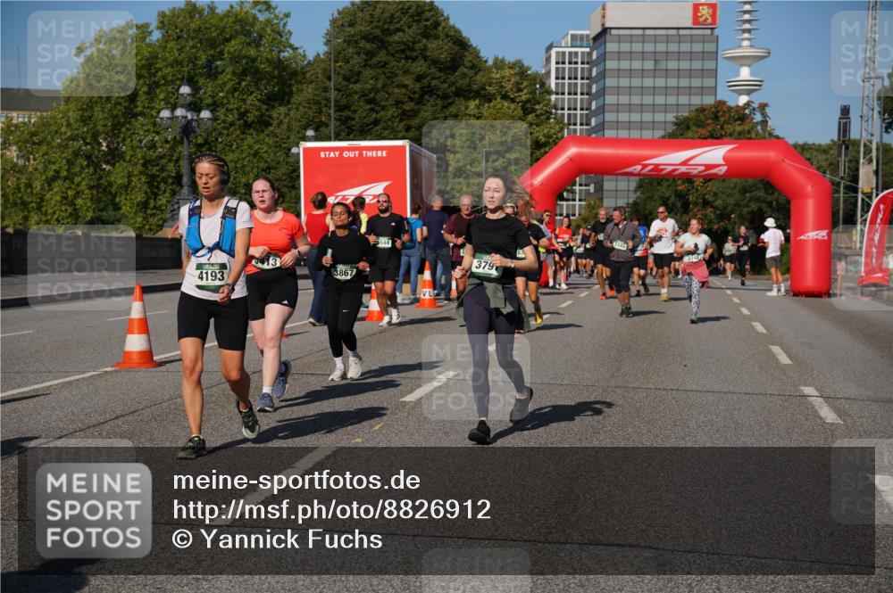 07.09.2025 - BARMER Alsterlauf Yannick Fuchs http://msf.ph/oto/8826912 07.09.2025 10:07:33 Laufen 4193, 3867, 379 meine-sportfotos.de