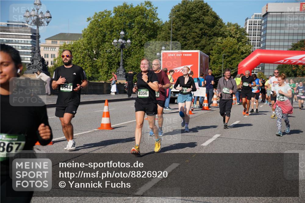 07.09.2025 - BARMER Alsterlauf Yannick Fuchs http://msf.ph/oto/8826920 07.09.2025 10:07:37 Laufen 867, 8356, 93, 130, 3349, 2300, 2283, 6126, 3348, 3703 meine-sportfotos.de