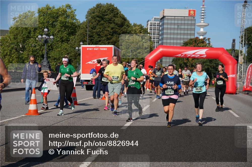 07.09.2025 - BARMER Alsterlauf Yannick Fuchs http://msf.ph/oto/8826944 07.09.2025 10:07:45 Laufen 3398, 3036, 8264, 3393, 2847, 3526, 3783 meine-sportfotos.de