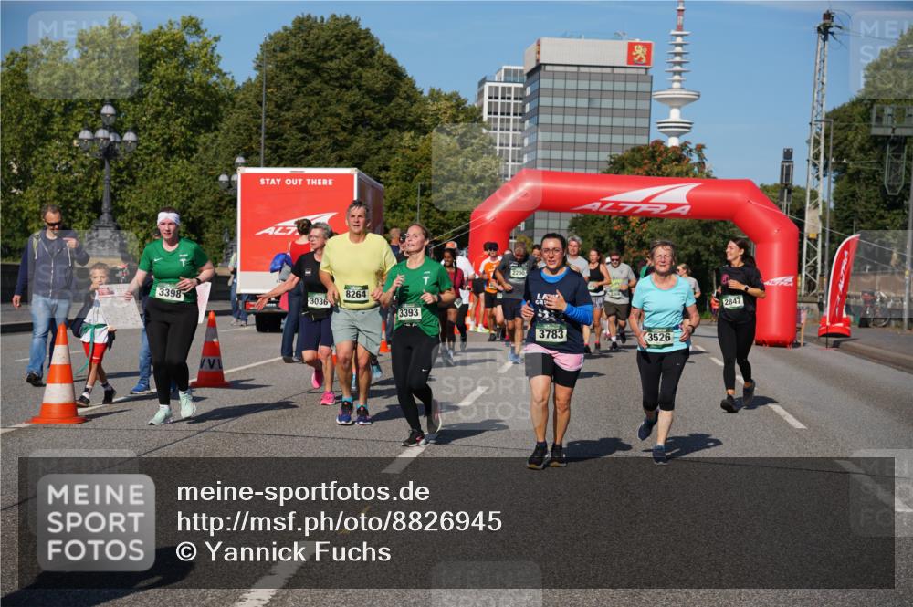 07.09.2025 - BARMER Alsterlauf Yannick Fuchs http://msf.ph/oto/8826945 07.09.2025 10:07:45 Laufen 2017, 3398, 8264, 3036, 3393, 2200, 3783, 3526, 2847 meine-sportfotos.de