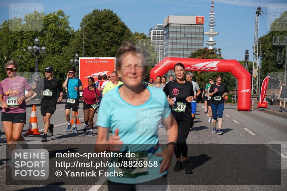 07.09.2025 - BARMER Alsterlauf Yannick Fuchs http://msf.ph/oto/8826958 07.09.2025 10:07:49 Laufen 618, 4376, 8039, 8038, 3526, 2847, 2846 meine-sportfotos.de
