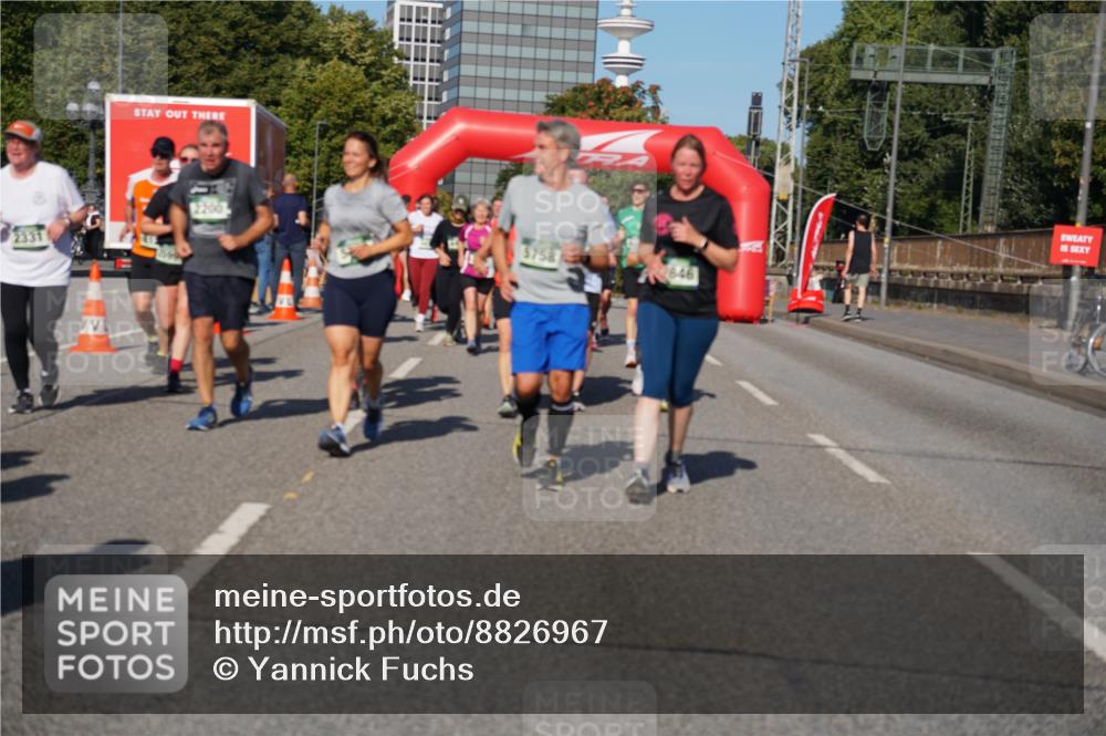 07.09.2025 - BARMER Alsterlauf Yannick Fuchs http://msf.ph/oto/8826967 07.09.2025 10:07:52 Laufen 2331, 2200, 5758 meine-sportfotos.de