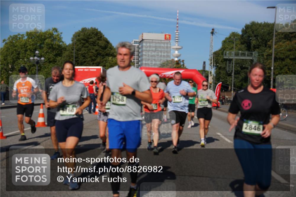 07.09.2025 - BARMER Alsterlauf Yannick Fuchs http://msf.ph/oto/8826982 07.09.2025 10:07:54 Laufen 60, 5758, 3567, 2846 meine-sportfotos.de