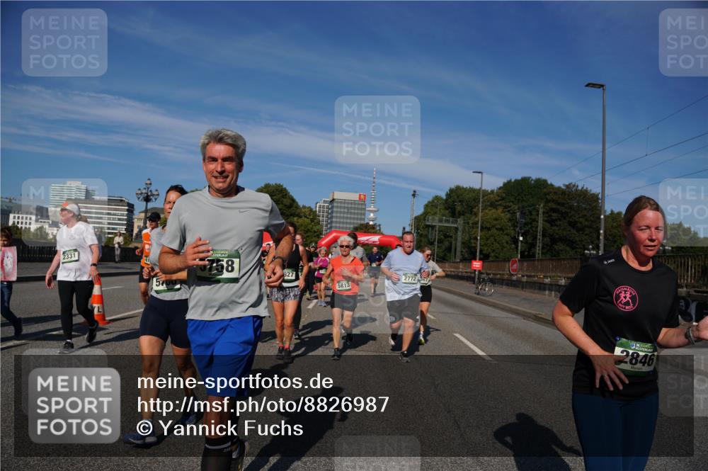 07.09.2025 - BARMER Alsterlauf Yannick Fuchs http://msf.ph/oto/8826987 07.09.2025 10:07:55 Laufen 2331, 570, 5758, 827, 2772367, 5813, 55, 36, 2846 meine-sportfotos.de