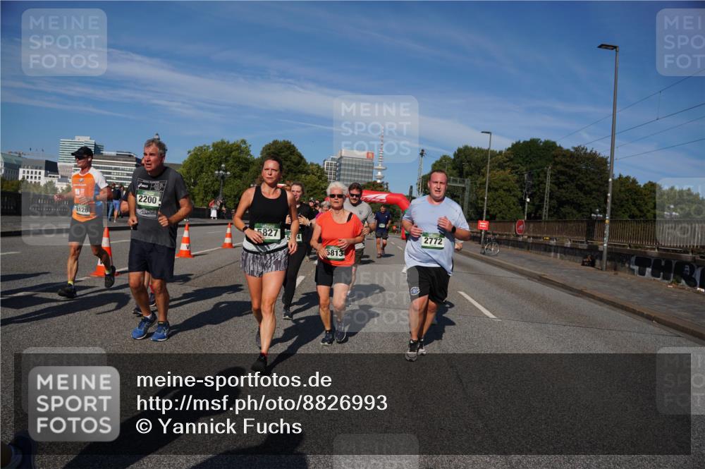 07.09.2025 - BARMER Alsterlauf Yannick Fuchs http://msf.ph/oto/8826993 07.09.2025 10:07:56 Laufen 8126, 2200, 5827, 2772, 5, 4, 5813 meine-sportfotos.de