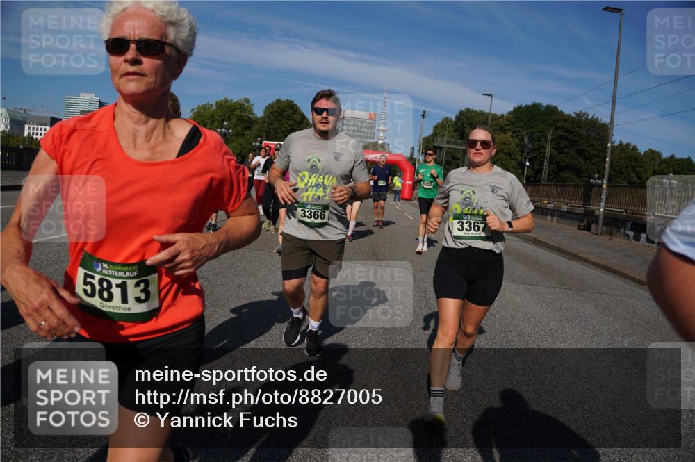 07.09.2025 - BARMER Alsterlauf Yannick Fuchs http://msf.ph/oto/8827005 07.09.2025 10:07:58 Laufen 136, 5813, 3366, 8228, 3367 meine-sportfotos.de