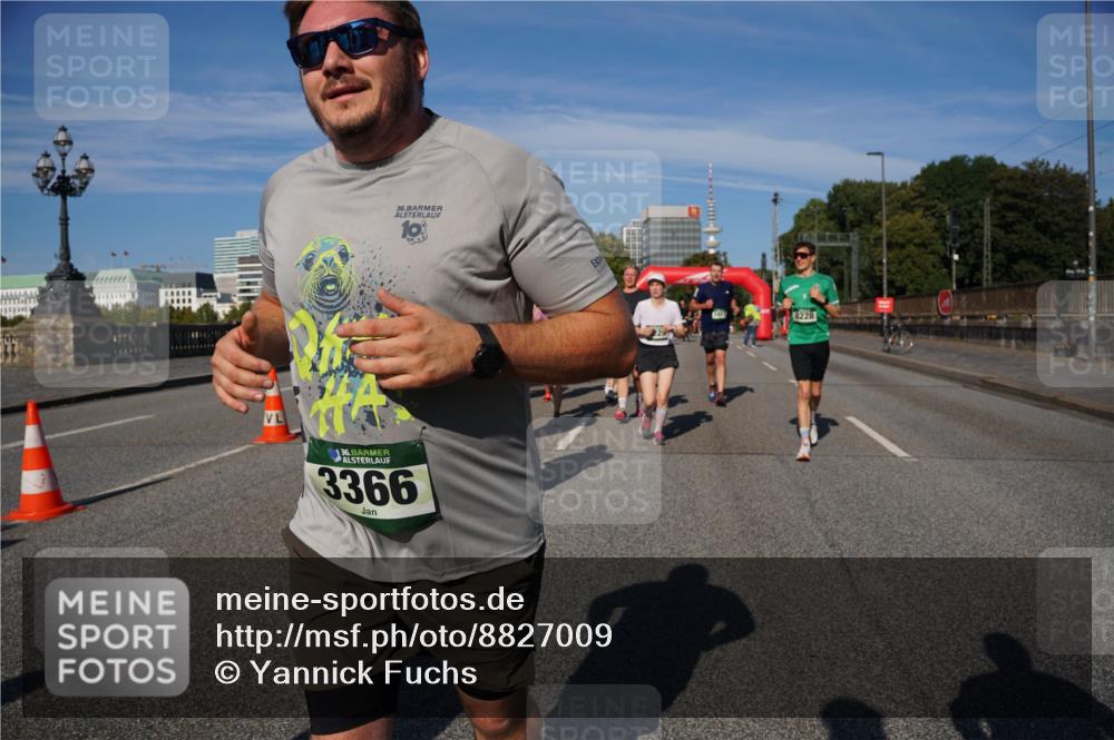 07.09.2025 - BARMER Alsterlauf Yannick Fuchs http://msf.ph/oto/8827009 07.09.2025 10:07:59 Laufen 36, 3366, 36, 8228 meine-sportfotos.de