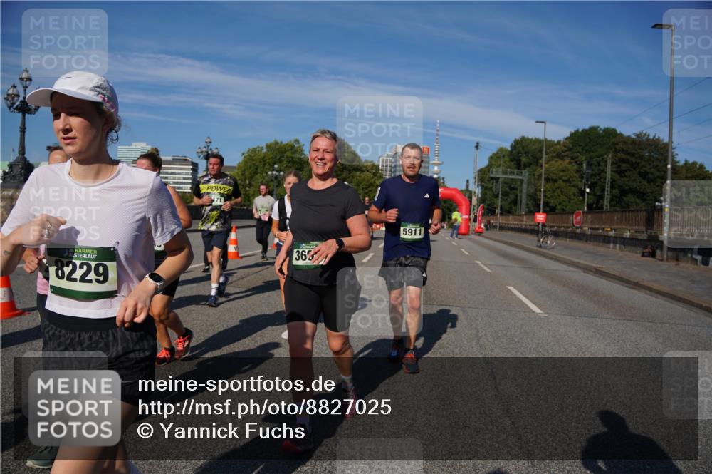 07.09.2025 - BARMER Alsterlauf Yannick Fuchs http://msf.ph/oto/8827025 07.09.2025 10:08:01 Laufen 36, 8229, 36, 5911 meine-sportfotos.de