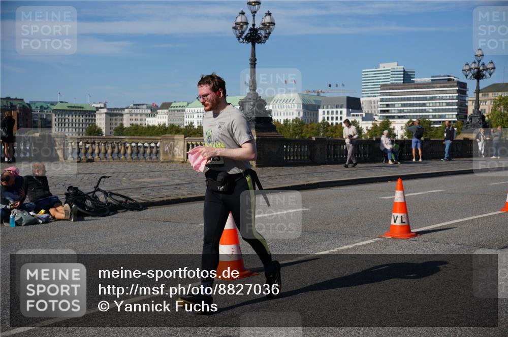 07.09.2025 - BARMER Alsterlauf Yannick Fuchs http://msf.ph/oto/8827036 07.09.2025 10:08:05 Laufen 10 meine-sportfotos.de