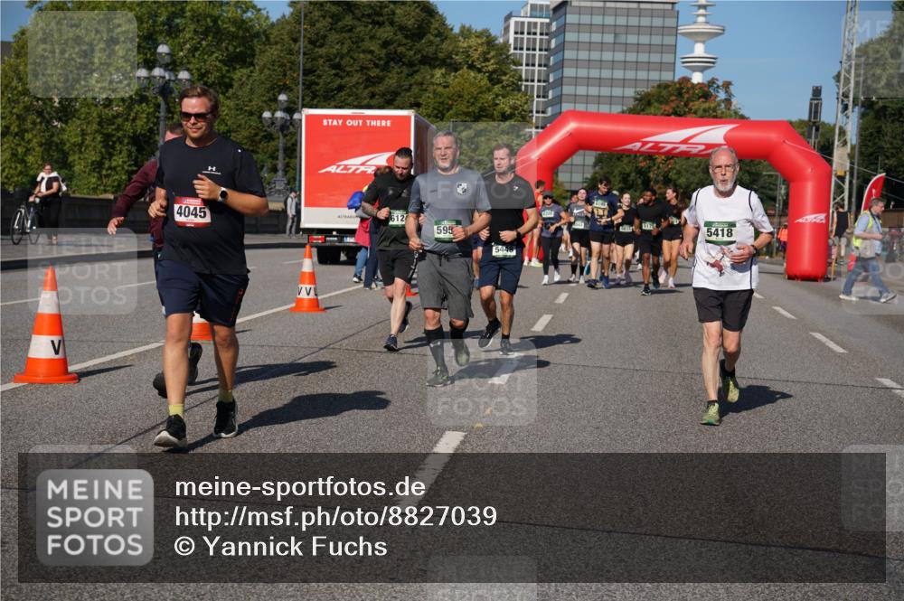07.09.2025 - BARMER Alsterlauf Yannick Fuchs http://msf.ph/oto/8827039 07.09.2025 10:08:07 Laufen 4045, 612, 595, 5448, 6199, 56131, 5418 meine-sportfotos.de