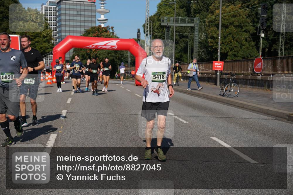 07.09.2025 - BARMER Alsterlauf Yannick Fuchs http://msf.ph/oto/8827045 07.09.2025 10:08:08 Laufen 5956, 5448, 75199, 5175, 5418 meine-sportfotos.de