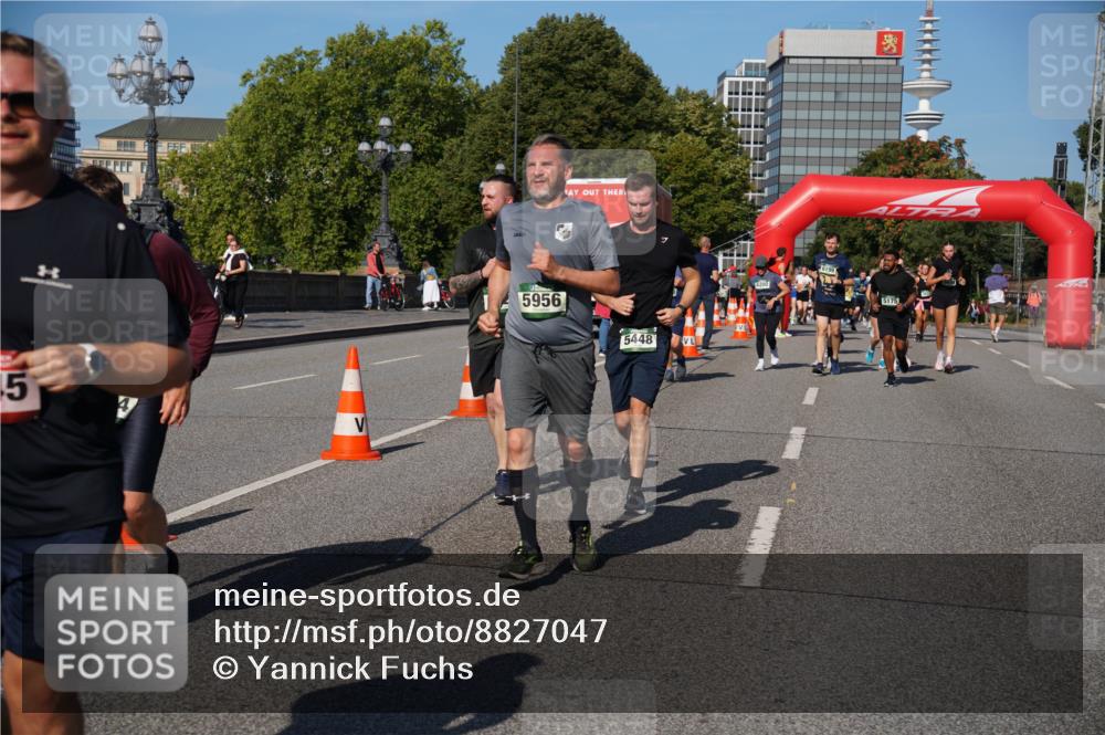 07.09.2025 - BARMER Alsterlauf Yannick Fuchs http://msf.ph/oto/8827047 07.09.2025 10:08:09 Laufen 5, 5956, 5448, 6199, 5175 meine-sportfotos.de