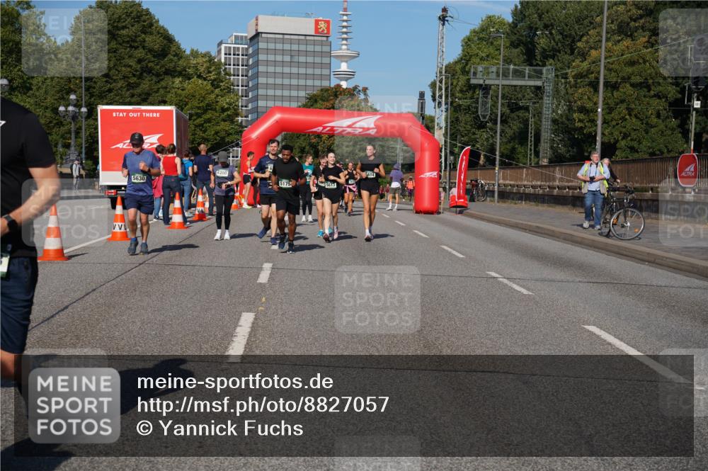 07.09.2025 - BARMER Alsterlauf Yannick Fuchs http://msf.ph/oto/8827057 07.09.2025 10:08:11 Laufen 6200, 5630, 5175, 614 meine-sportfotos.de