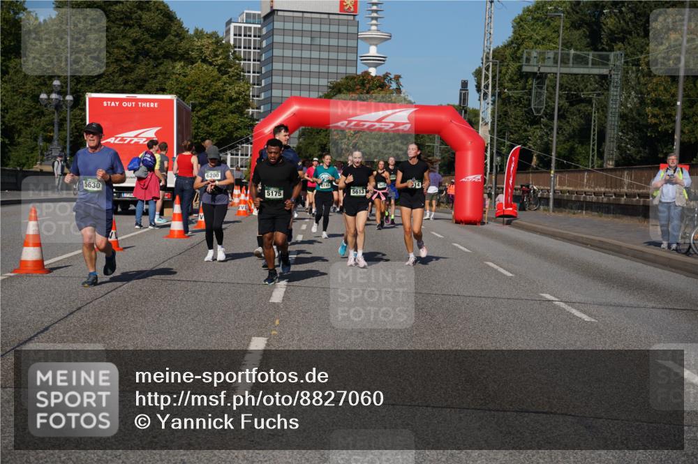 07.09.2025 - BARMER Alsterlauf Yannick Fuchs http://msf.ph/oto/8827060 07.09.2025 10:08:12 Laufen 5630, 6200, 5175, 8145, 3613, 14, 5613 meine-sportfotos.de