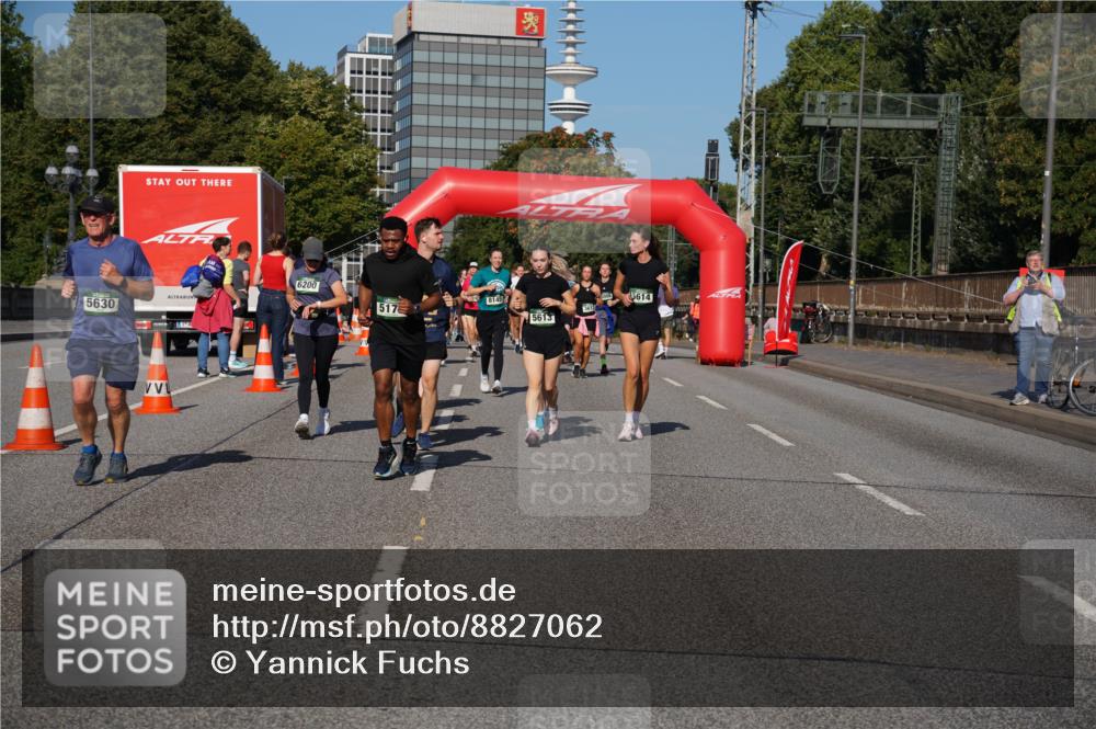 07.09.2025 - BARMER Alsterlauf Yannick Fuchs http://msf.ph/oto/8827062 07.09.2025 10:08:12 Laufen 5630, 6200, 517, 8145, 5613, 5614 meine-sportfotos.de