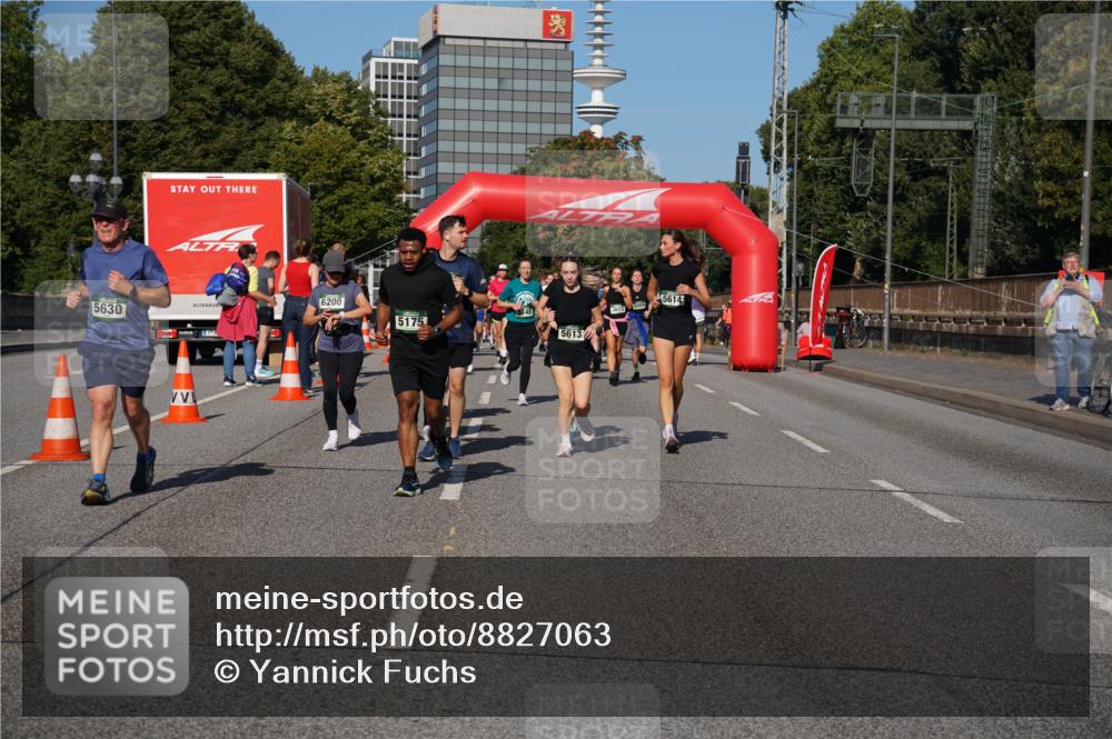 07.09.2025 - BARMER Alsterlauf Yannick Fuchs http://msf.ph/oto/8827063 07.09.2025 10:08:12 Laufen 5630, 6200, 5175, 5613, 3613, 5614 meine-sportfotos.de