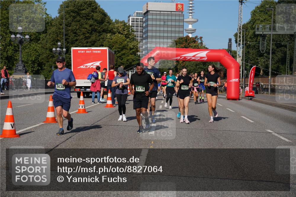 07.09.2025 - BARMER Alsterlauf Yannick Fuchs http://msf.ph/oto/8827064 07.09.2025 10:08:12 Laufen 5630, 6200, 8145, 3613, 614, 5175, 5613 meine-sportfotos.de