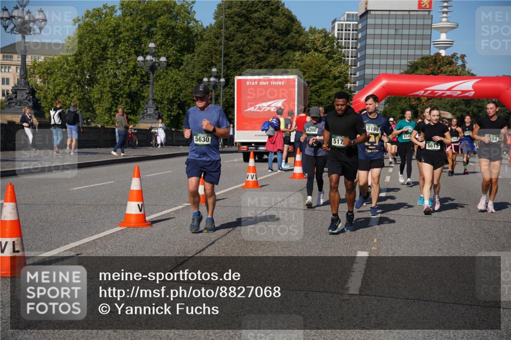 07.09.2025 - BARMER Alsterlauf Yannick Fuchs http://msf.ph/oto/8827068 07.09.2025 10:08:13 Laufen 5630, 6200, 517, 6199, 8145, 5613, 3613 meine-sportfotos.de