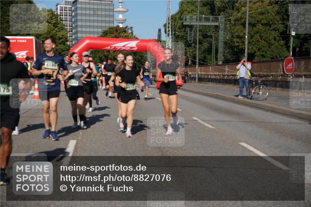 07.09.2025 - BARMER Alsterlauf Yannick Fuchs http://msf.ph/oto/8827076 07.09.2025 10:08:15 Laufen 175, 6199, 30, 44 meine-sportfotos.de