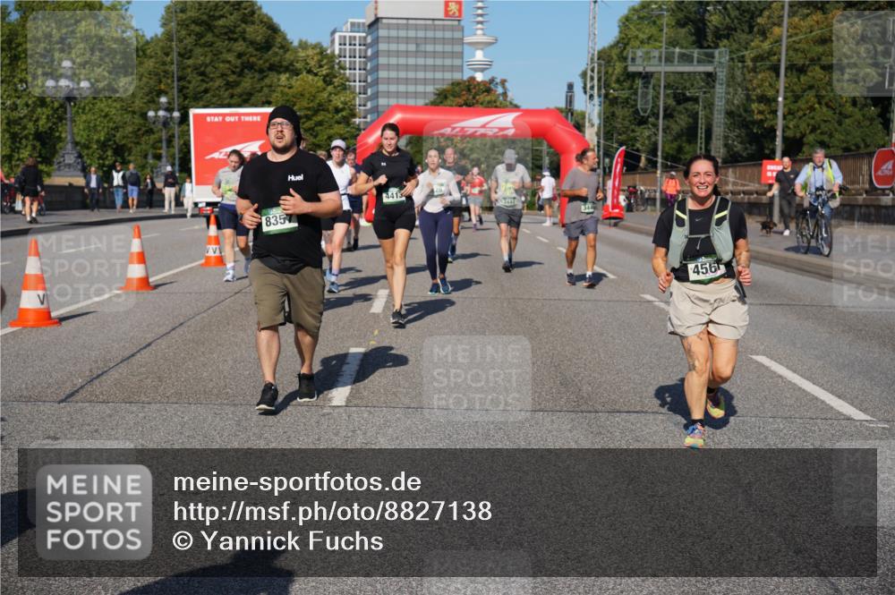 07.09.2025 - BARMER Alsterlauf Yannick Fuchs http://msf.ph/oto/8827138 07.09.2025 10:08:28 Laufen 8357, 4413, 3444, 456 meine-sportfotos.de