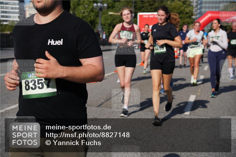 07.09.2025 - BARMER Alsterlauf Yannick Fuchs http://msf.ph/oto/8827148 07.09.2025 10:08:30 Laufen 10, 36, 835, 5492, 4413 meine-sportfotos.de