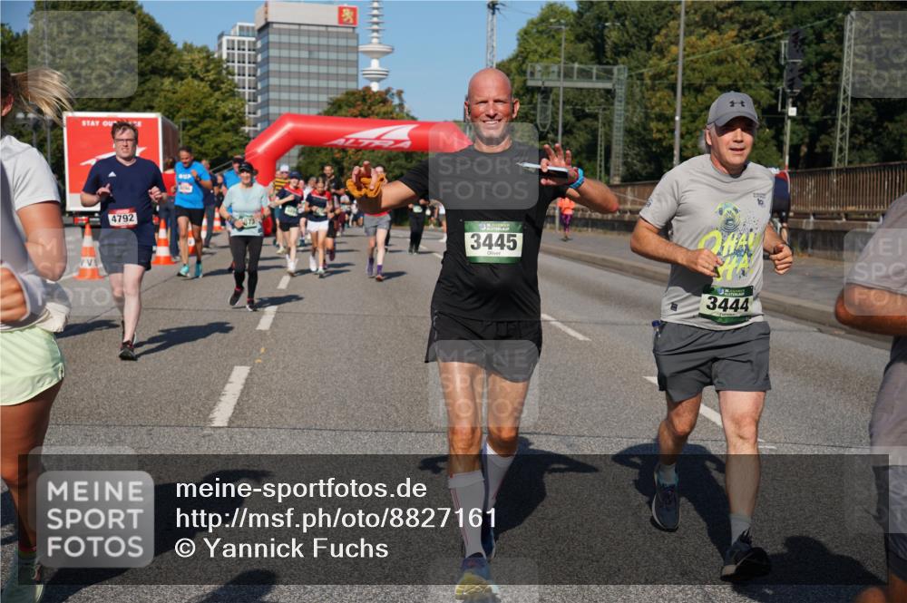07.09.2025 - BARMER Alsterlauf Yannick Fuchs http://msf.ph/oto/8827161 07.09.2025 10:08:34 Laufen 4792, 873, 3445, 3444, 10 meine-sportfotos.de