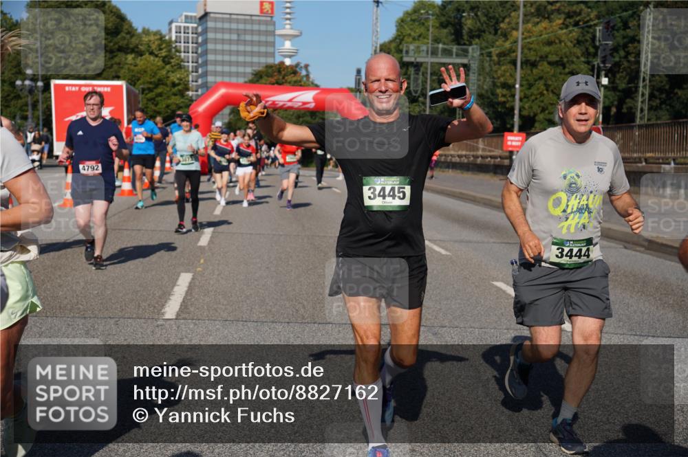 07.09.2025 - BARMER Alsterlauf Yannick Fuchs http://msf.ph/oto/8827162 07.09.2025 10:08:34 Laufen 4792, 3445, 3444, 10 meine-sportfotos.de