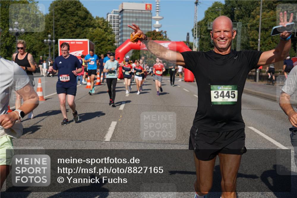 07.09.2025 - BARMER Alsterlauf Yannick Fuchs http://msf.ph/oto/8827165 07.09.2025 10:08:34 Laufen 4792, 36, 3445 meine-sportfotos.de