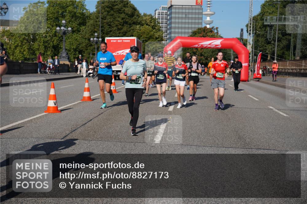 07.09.2025 - BARMER Alsterlauf Yannick Fuchs http://msf.ph/oto/8827173 07.09.2025 10:08:36 Laufen 3090, 4899, 4518, 2942 meine-sportfotos.de