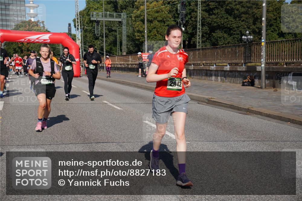 07.09.2025 - BARMER Alsterlauf Yannick Fuchs http://msf.ph/oto/8827183 07.09.2025 10:08:39 Laufen 4852, 3228, 2942 meine-sportfotos.de