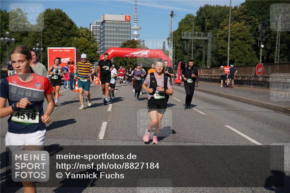 07.09.2025 - BARMER Alsterlauf Yannick Fuchs http://msf.ph/oto/8827184 07.09.2025 10:08:40 Laufen 4518, 8028, 3103, 4892, 3706 meine-sportfotos.de