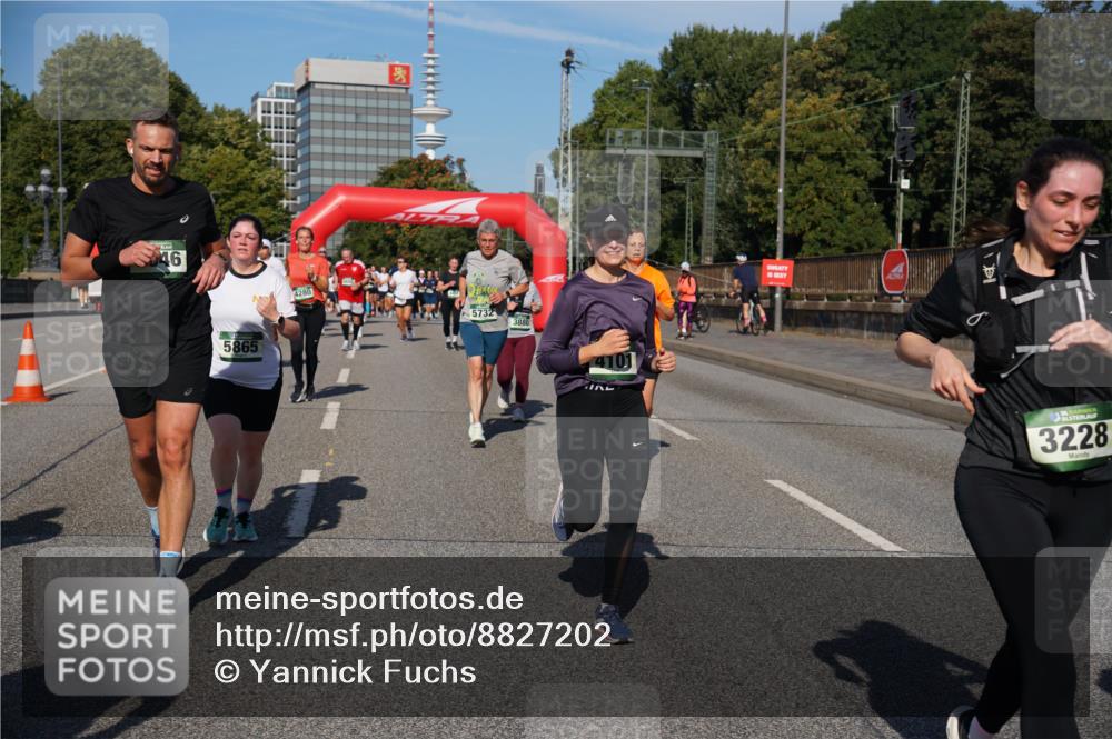 07.09.2025 - BARMER Alsterlauf Yannick Fuchs http://msf.ph/oto/8827202 07.09.2025 10:08:44 Laufen 46, 5865, 4280, 5732, 3880, 3228 meine-sportfotos.de