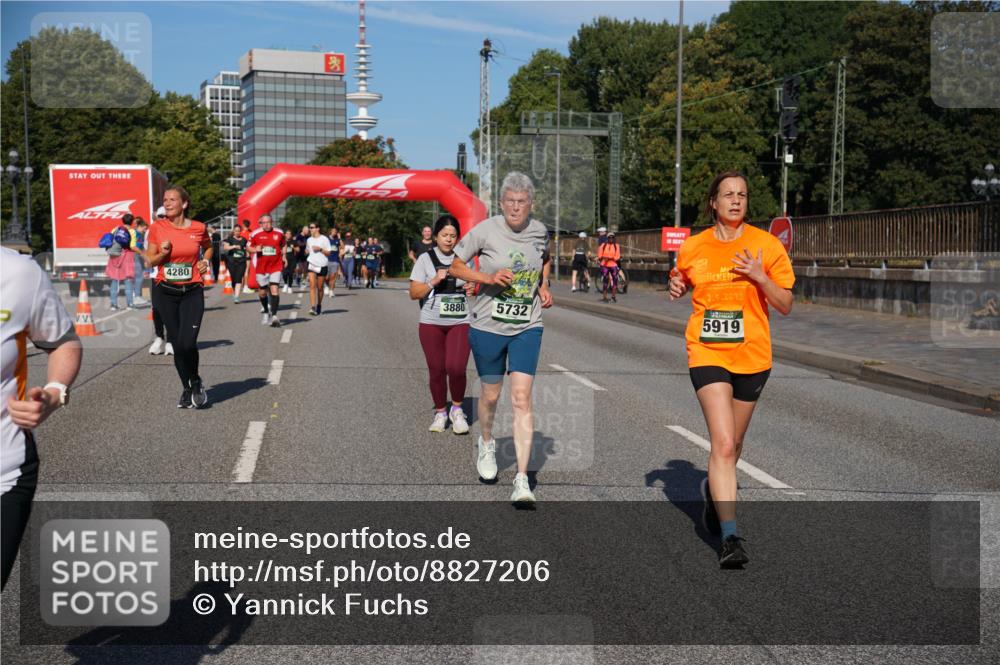 07.09.2025 - BARMER Alsterlauf Yannick Fuchs http://msf.ph/oto/8827206 07.09.2025 10:08:46 Laufen 4280, 3880, 5732, 1, 5, 2013, 5919 meine-sportfotos.de