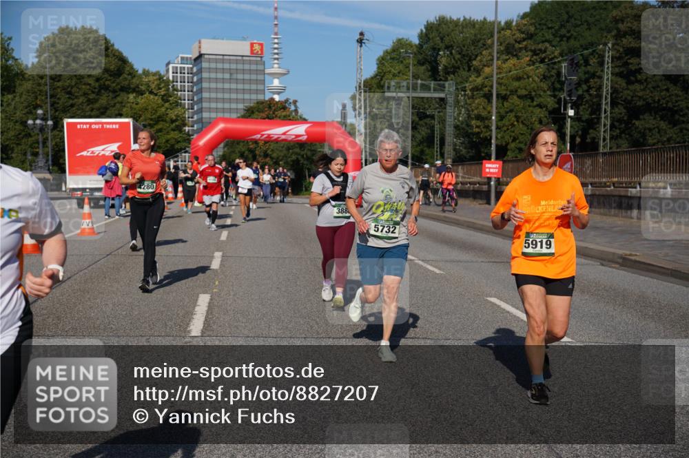 07.09.2025 - BARMER Alsterlauf Yannick Fuchs http://msf.ph/oto/8827207 07.09.2025 10:08:46 Laufen 4280, 388, 5732, 2013, 5919 meine-sportfotos.de