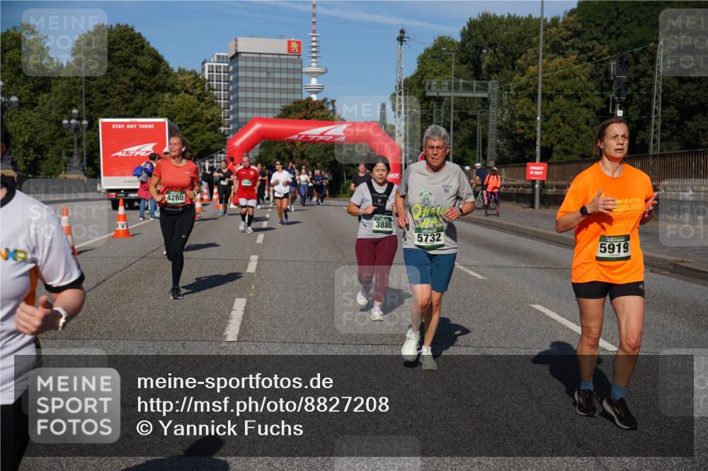 07.09.2025 - BARMER Alsterlauf Yannick Fuchs http://msf.ph/oto/8827208 07.09.2025 10:08:47 Laufen 4280, 3880, 5732, 10, 2013, 5919 meine-sportfotos.de