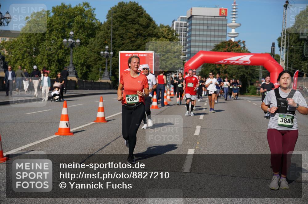 07.09.2025 - BARMER Alsterlauf Yannick Fuchs http://msf.ph/oto/8827210 07.09.2025 10:08:47 Laufen 4280, 3880 meine-sportfotos.de