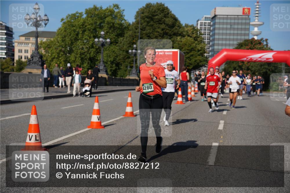 07.09.2025 - BARMER Alsterlauf Yannick Fuchs http://msf.ph/oto/8827212 07.09.2025 10:08:48 Laufen 4280, 2041 meine-sportfotos.de