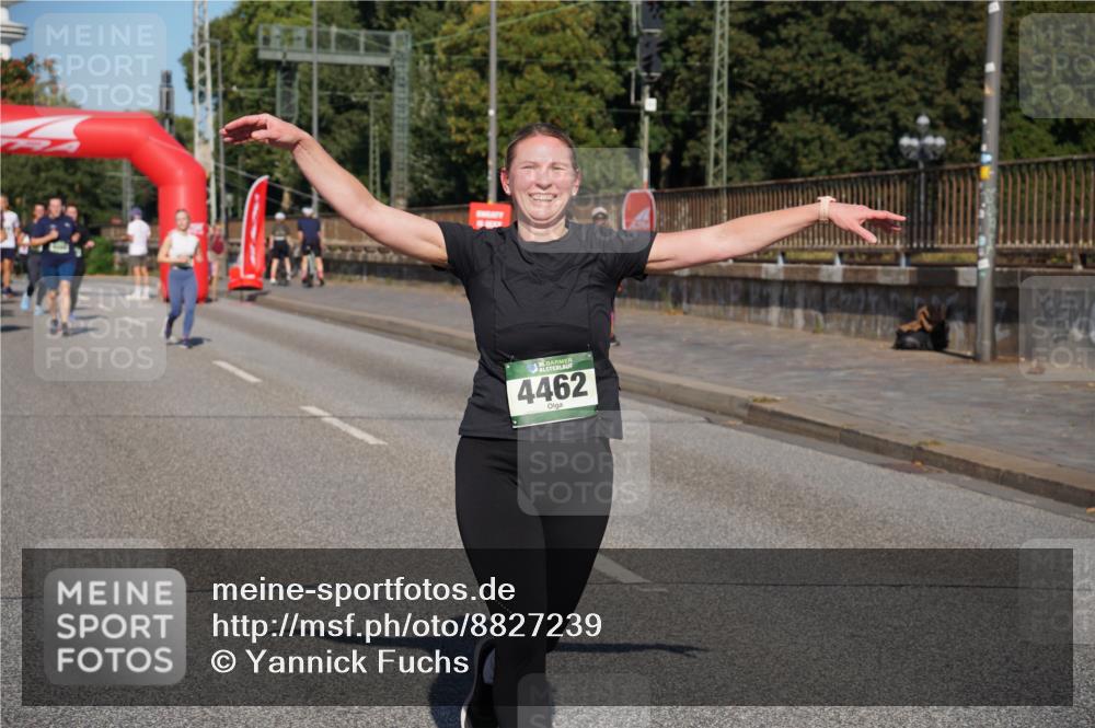 07.09.2025 - BARMER Alsterlauf Yannick Fuchs http://msf.ph/oto/8827239 07.09.2025 10:08:54 Laufen 10, 4462 meine-sportfotos.de