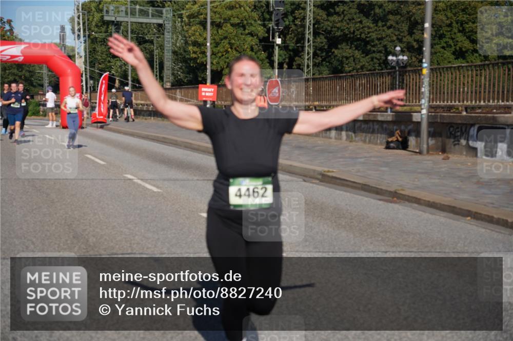 07.09.2025 - BARMER Alsterlauf Yannick Fuchs http://msf.ph/oto/8827240 07.09.2025 10:08:54 Laufen 4462 meine-sportfotos.de