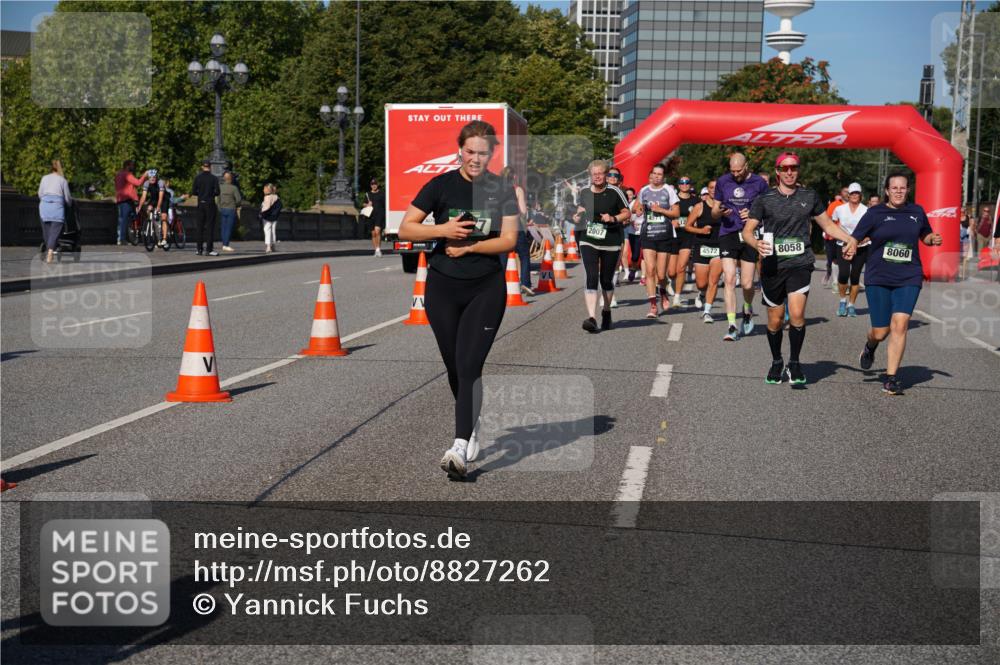 07.09.2025 - BARMER Alsterlauf Yannick Fuchs http://msf.ph/oto/8827262 07.09.2025 10:08:58 Laufen 4571, 2007, 4572, 8058, 8060 meine-sportfotos.de