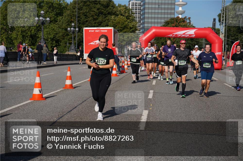 07.09.2025 - BARMER Alsterlauf Yannick Fuchs http://msf.ph/oto/8827263 07.09.2025 10:08:59 Laufen 4577, 2007, 20, 571, 8125, 4572, 8058, 5550, 8060 meine-sportfotos.de