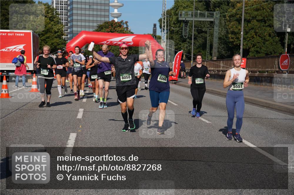 07.09.2025 - BARMER Alsterlauf Yannick Fuchs http://msf.ph/oto/8827268 07.09.2025 10:09:00 Laufen 4571, 2462, 2007, 4572, 5974, 8058, 8060, 5550, 5551 meine-sportfotos.de