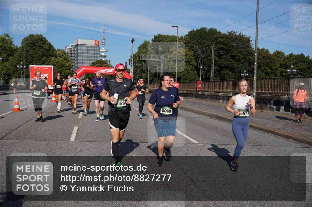 07.09.2025 - BARMER Alsterlauf Yannick Fuchs http://msf.ph/oto/8827277 07.09.2025 10:09:02 Laufen 2007, 2462, 4571, 058, 2767, 8060, 551 meine-sportfotos.de