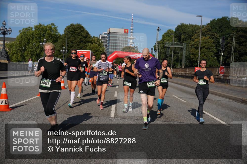 07.09.2025 - BARMER Alsterlauf Yannick Fuchs http://msf.ph/oto/8827288 07.09.2025 10:09:04 Laufen 2007, 246225, 24, 4572, 5974, 5975, 2707 meine-sportfotos.de