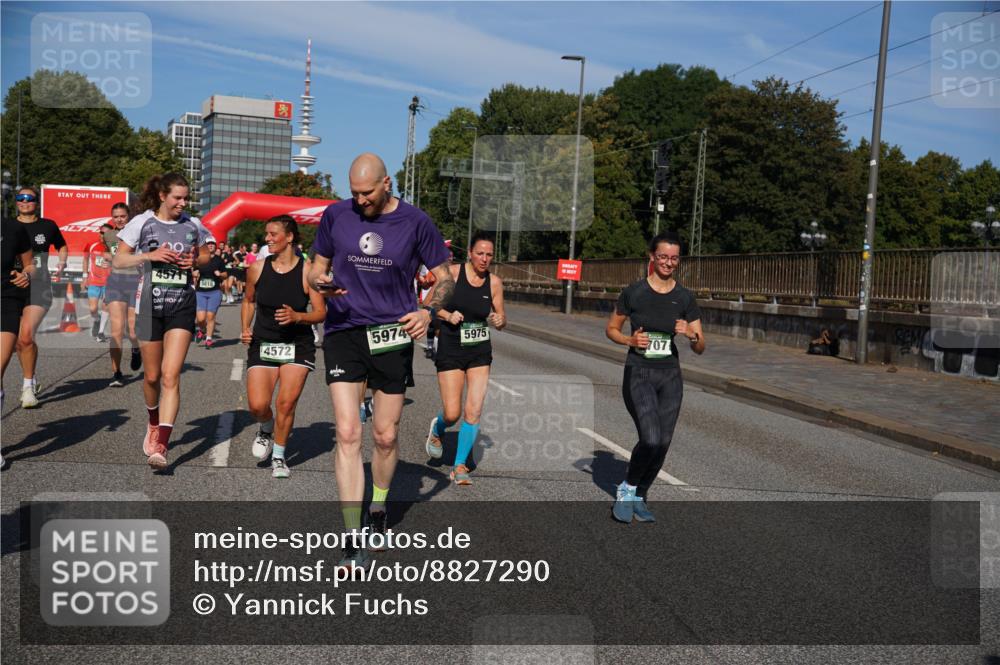 07.09.2025 - BARMER Alsterlauf Yannick Fuchs http://msf.ph/oto/8827290 07.09.2025 10:09:04 Laufen 4571, 5818, 4572, 5974, 5975, 707 meine-sportfotos.de