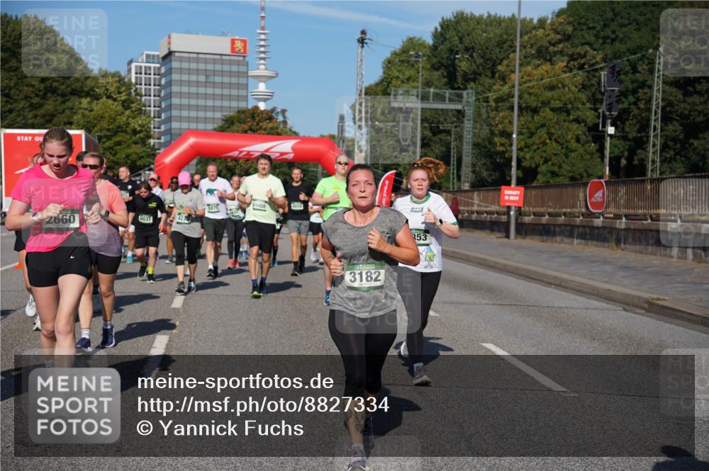 07.09.2025 - BARMER Alsterlauf Yannick Fuchs http://msf.ph/oto/8827334 07.09.2025 10:09:15 Laufen 5875, 6037, 4220, 2660, 3182, 353 meine-sportfotos.de